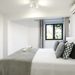 Secret - Center With Pool By Hd